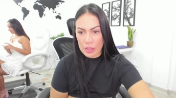 Emillybrowm  21-10-2021 bigdildo Female